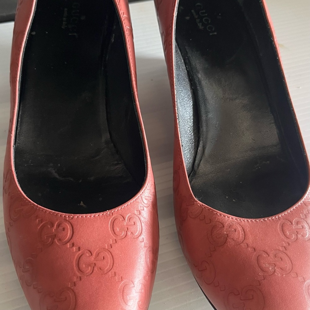 Gucci Women's Red Embossed Leather Shoes